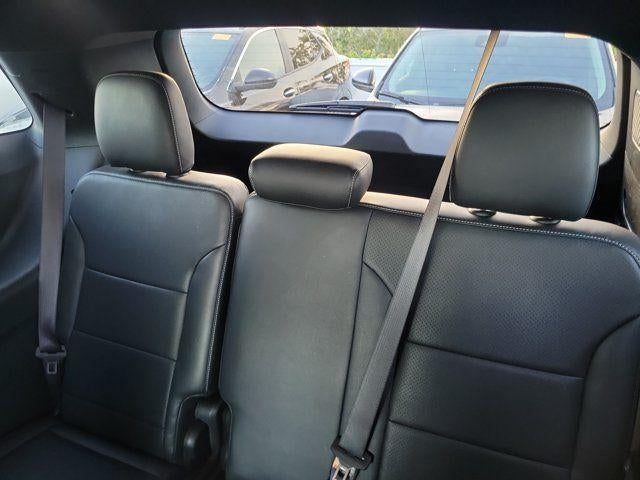 2025 Chevrolet Traverse FWD LT