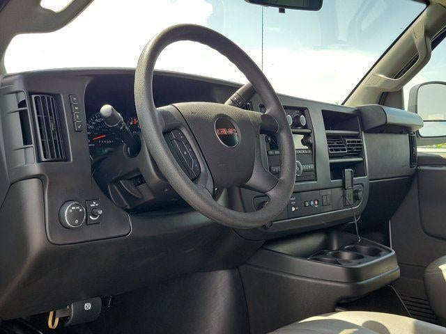 2025 GMC Savana Cargo Base