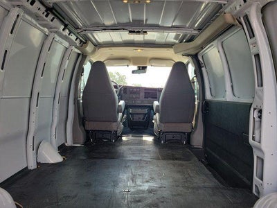 2025 GMC Savana Cargo Base