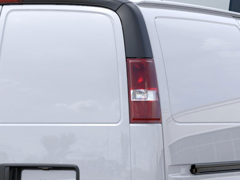 2025 GMC Savana Cargo Base