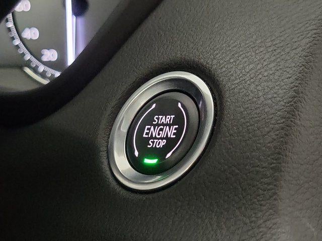 2023 Cadillac XT4 FWD Premium Luxury