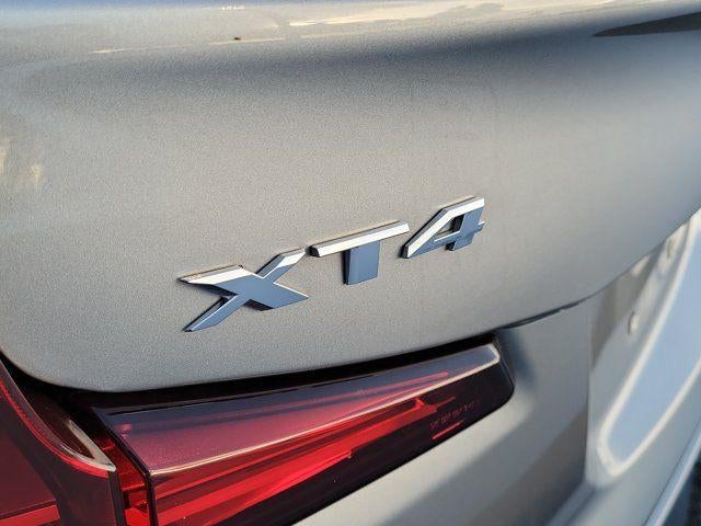 2023 Cadillac XT4 FWD Premium Luxury