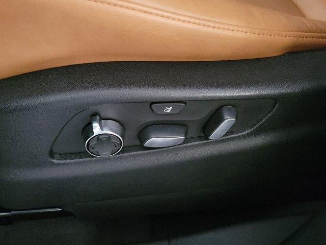 2023 Cadillac XT4 FWD Premium Luxury