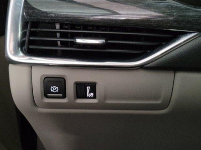 2023 Cadillac XT4 FWD Premium Luxury