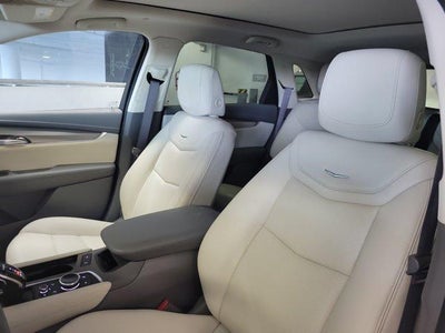 2022 Cadillac XT5 FWD Premium Luxury
