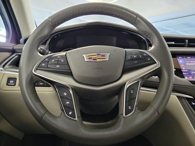 2022 Cadillac XT5 FWD Premium Luxury