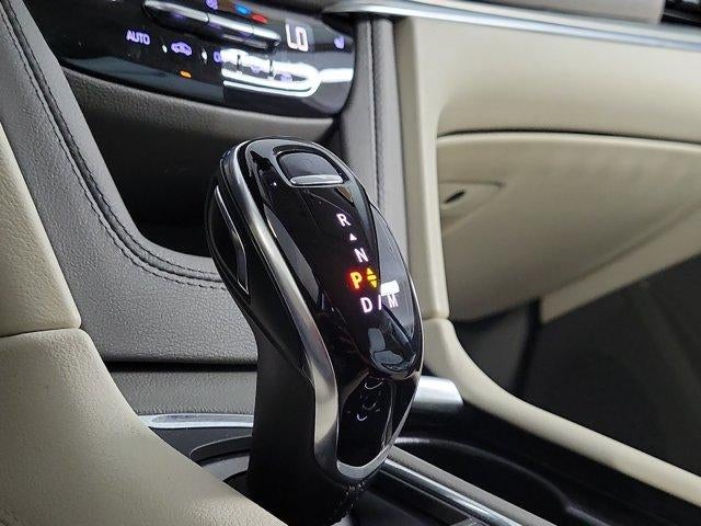 2022 Cadillac XT5 FWD Premium Luxury