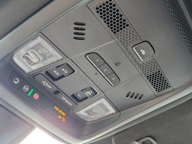 2023 Cadillac XT6 FWD Premium Luxury