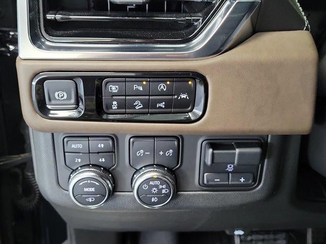 2025 GMC Yukon Denali Ultimate