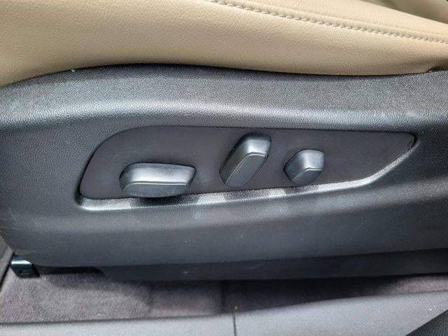 2024 Cadillac XT4 FWD Luxury