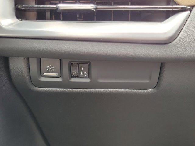 2024 Cadillac XT4 FWD Luxury