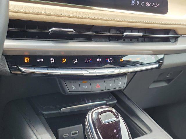 2024 Cadillac XT4 FWD Luxury