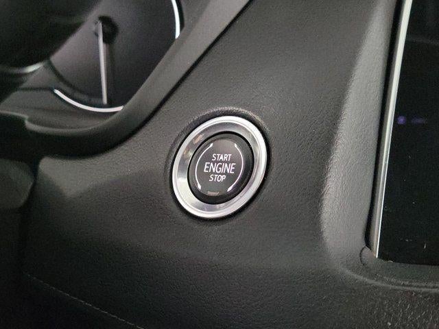 2023 Cadillac XT4 FWD Premium Luxury