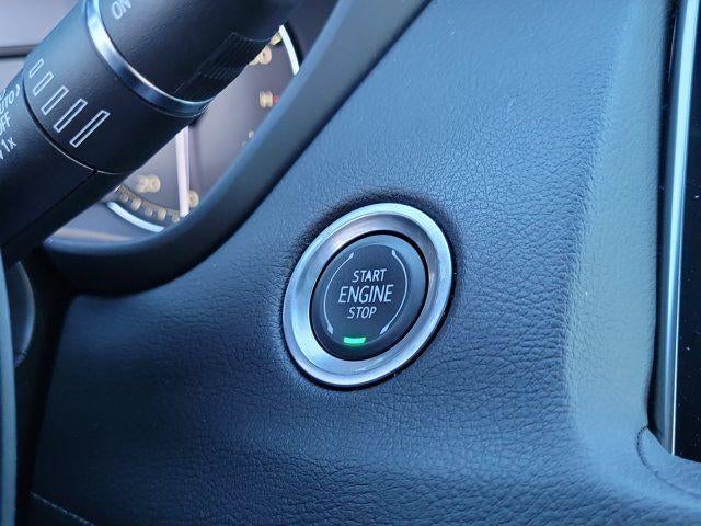 2023 Cadillac XT4 FWD Premium Luxury