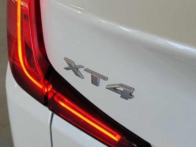 2023 Cadillac XT4 FWD Premium Luxury