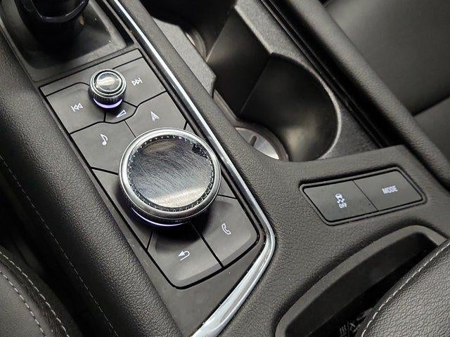 2023 Cadillac XT5 FWD Premium Luxury