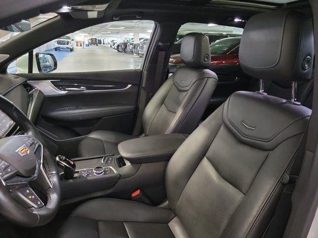 2023 Cadillac XT5 FWD Premium Luxury