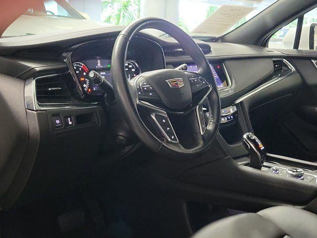 2022 Cadillac XT5 FWD Premium Luxury