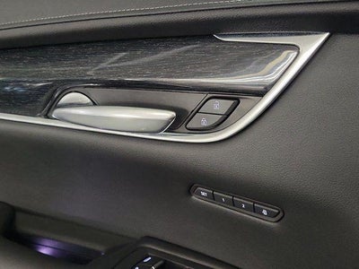 2022 Cadillac XT5 FWD Premium Luxury