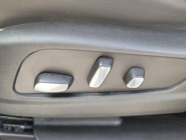 2023 Cadillac XT6 FWD Premium Luxury