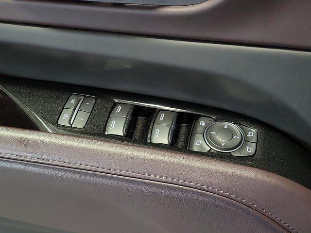 2022 Cadillac Escalade ESV Premium Luxury Platinum