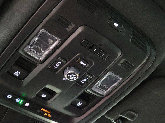2022 Cadillac Escalade ESV Premium Luxury Platinum