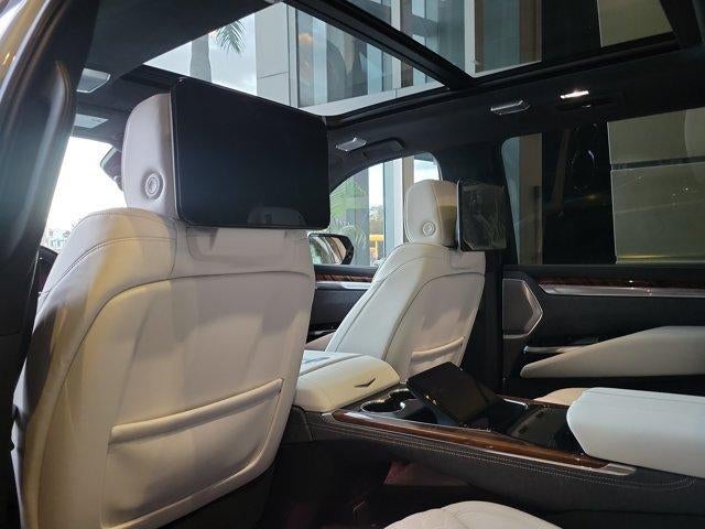 2026 Cadillac Escalade ESV 4WD Platinum Luxury